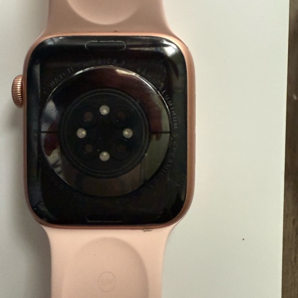 Apple Pink Smartwatch - Picture 3 of 7